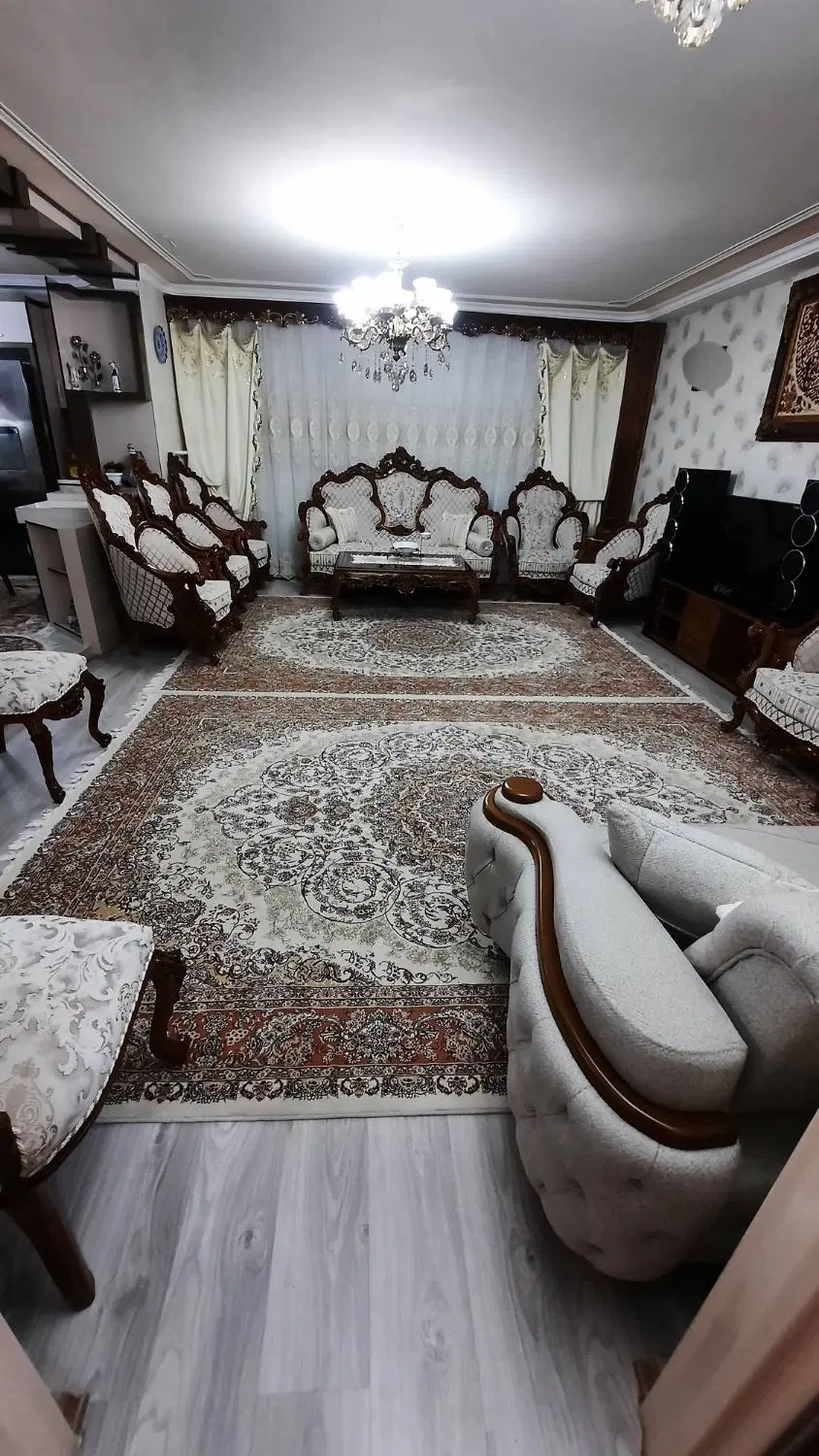 واحد ۸۶ متری در کوی اشکان