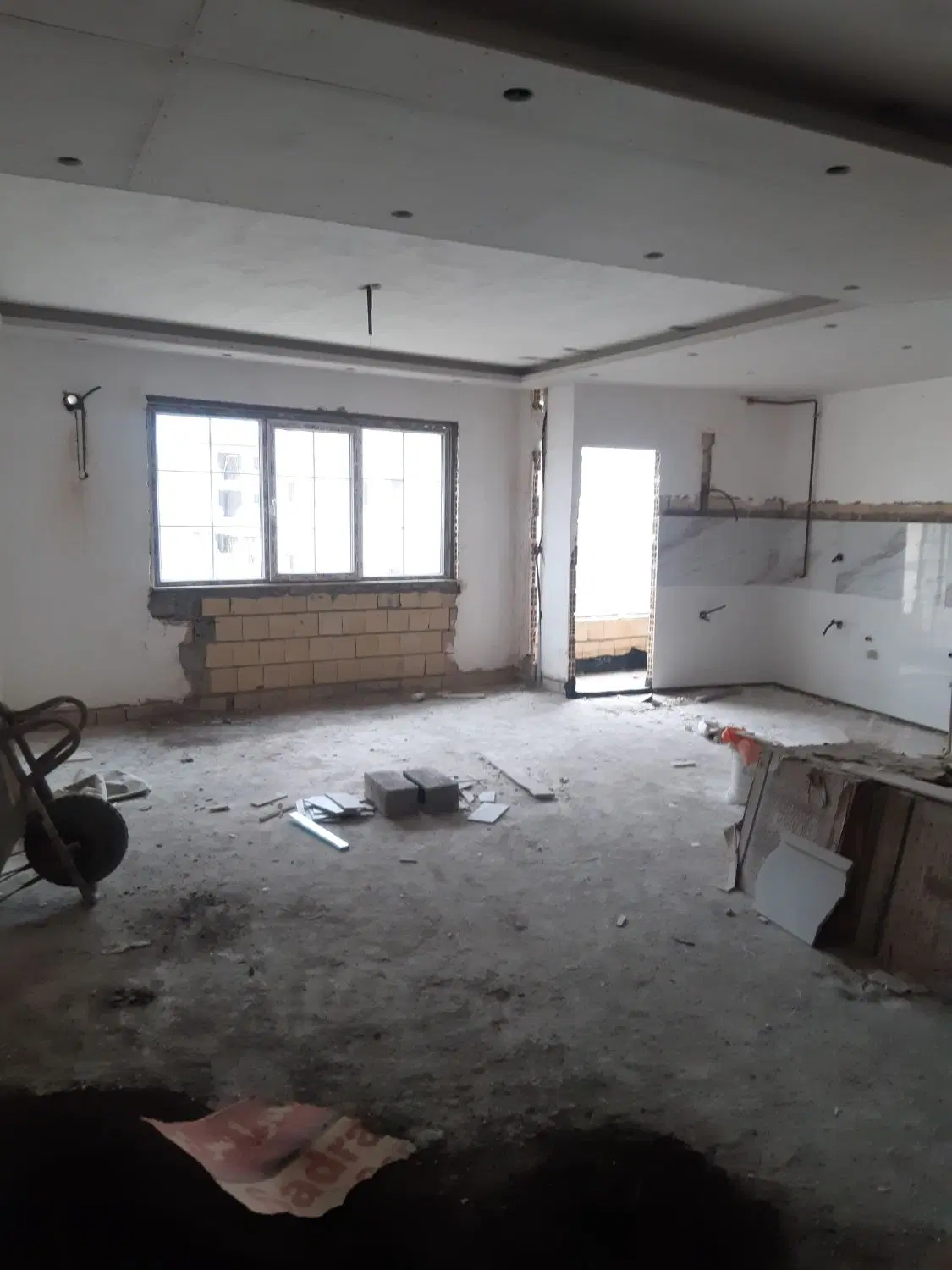 آپارتمان ۱۱۰متری تک واحدی درپیرکلاچای