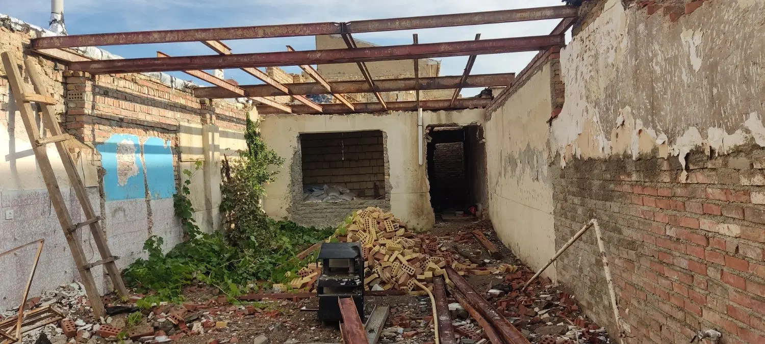 مسکونی نیمه ساخته