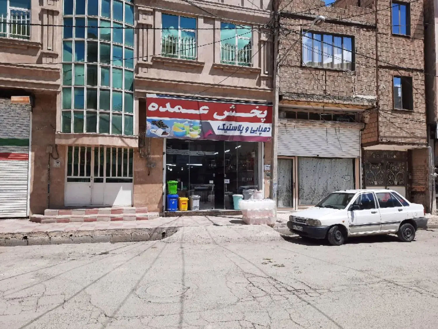 مغازه تجاری در مهدی آباد ( خ ۲۲ بهمن)
