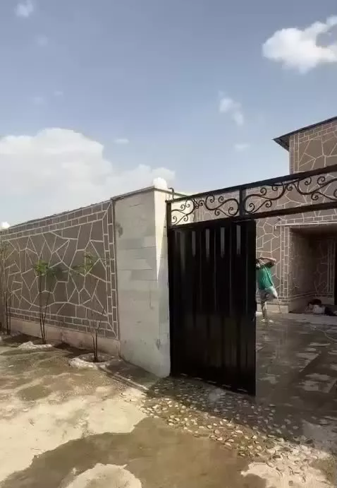 فروش خونه ویلایی 10کیلومتری ساوه روستای محمودآباد