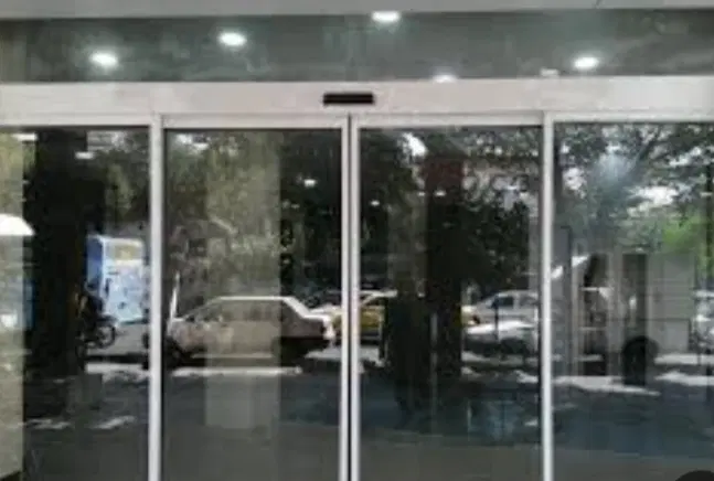 اجاره مغازه  تجاری گلشهر مجتمع فراز