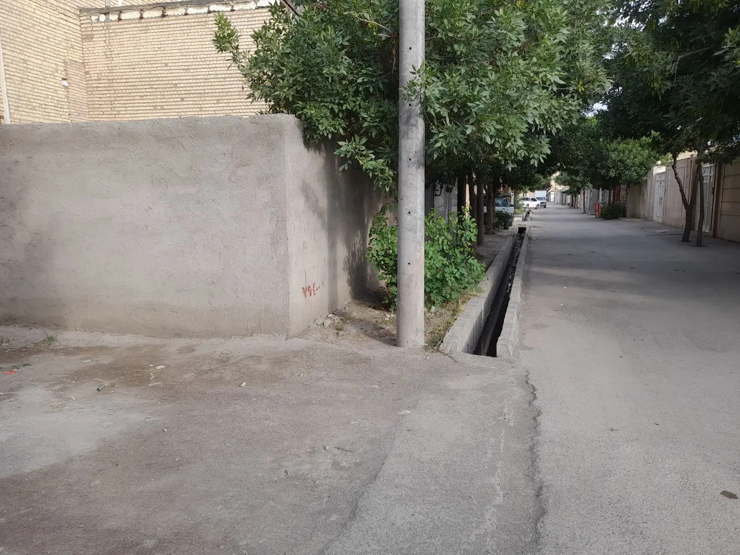 زمین۹۰متری نقلی سردونبش