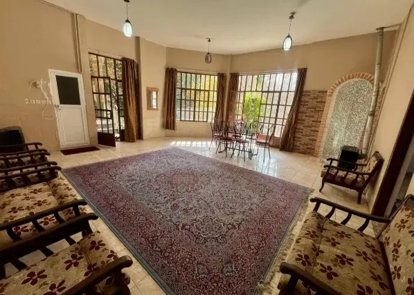 اجاره سوئیت در باغ بهادران باغبادران