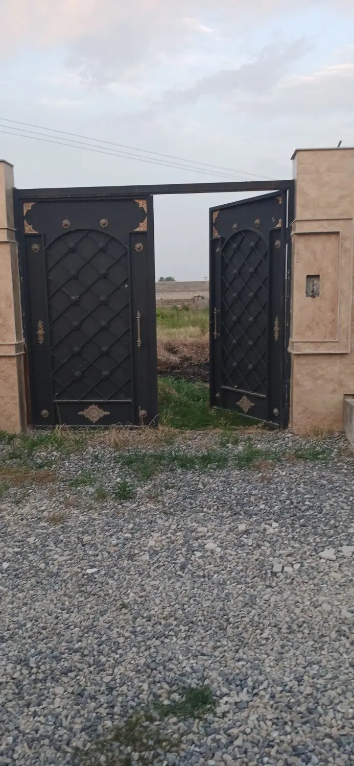 یک پلاک زمین مسکونی سند دار