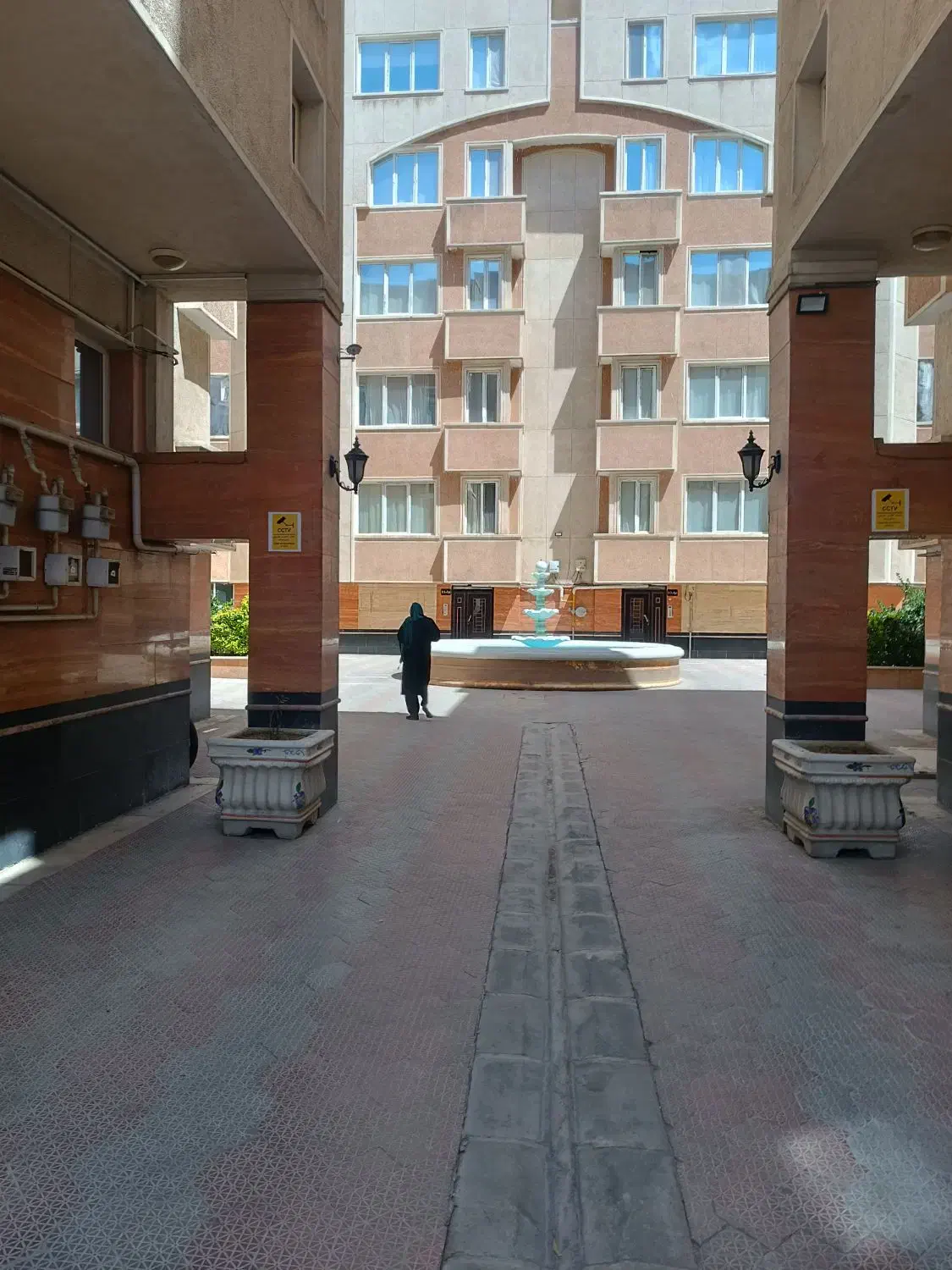 آپارتمان خیایان دانشگاه خ  بهزیستی