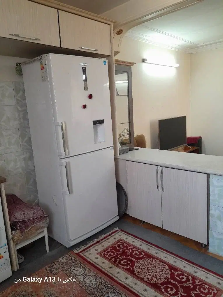 یکباب حیاط مسکونی طبقه اول راه جدا
