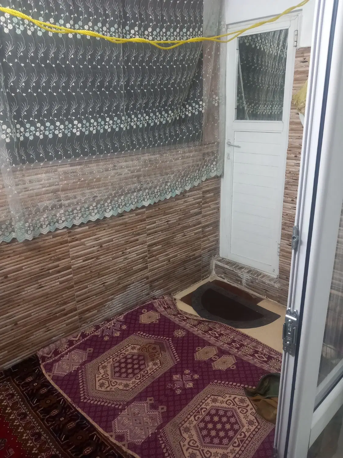 اپارتمان تک واحدی