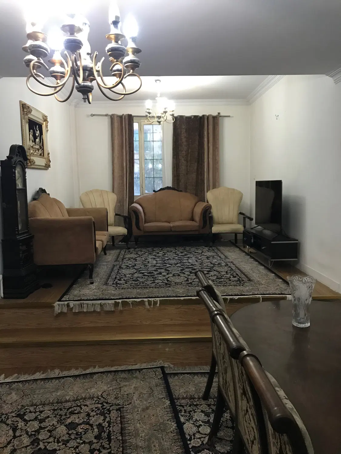 فروش آپارتمان ۹۰ متری در شریعتی پلیس