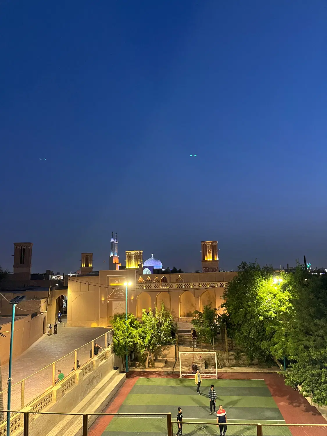 زمین تجاری الله اباد