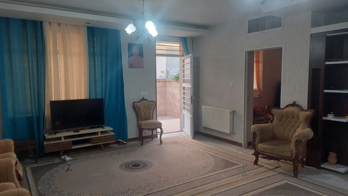 ویلایی حیاط اختصاصی ۳خوابه