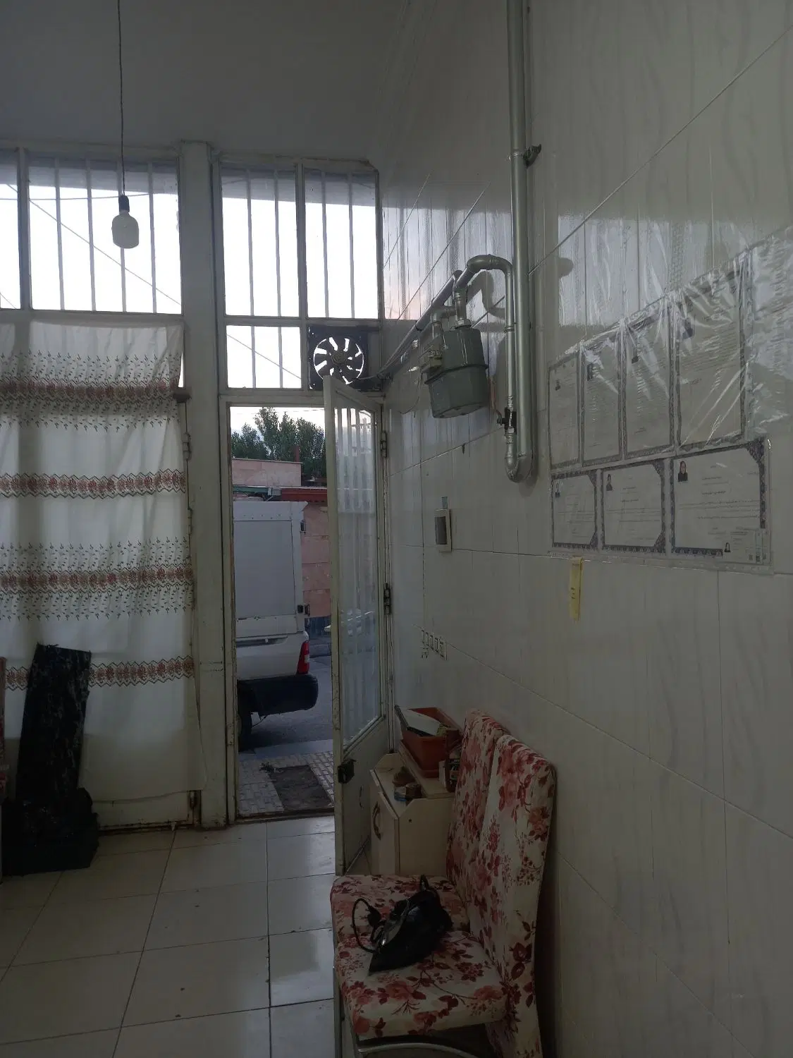 خانه و کارگاه ۱۰۰ متری تمیز