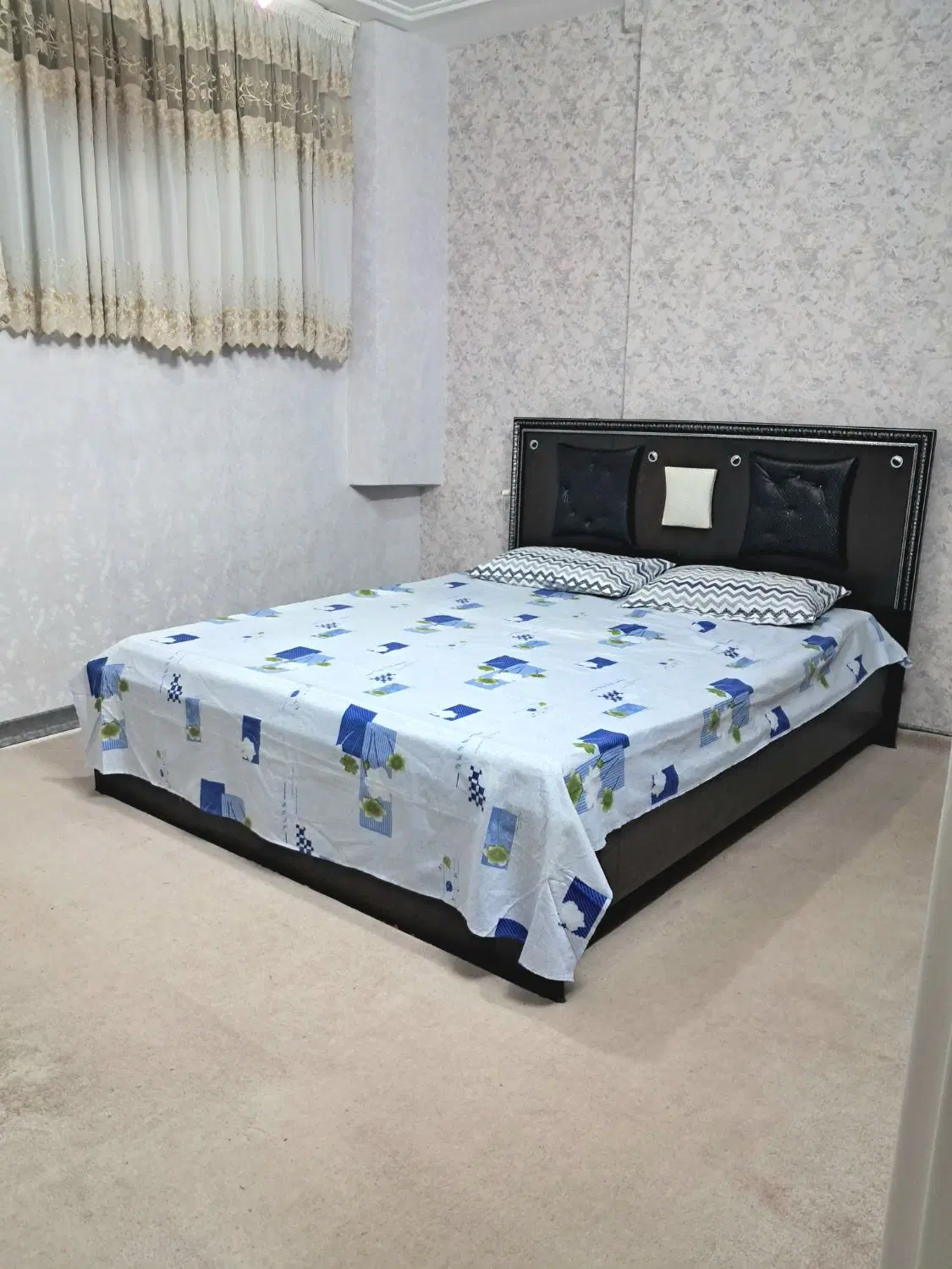 آپارتمان تک خواب
