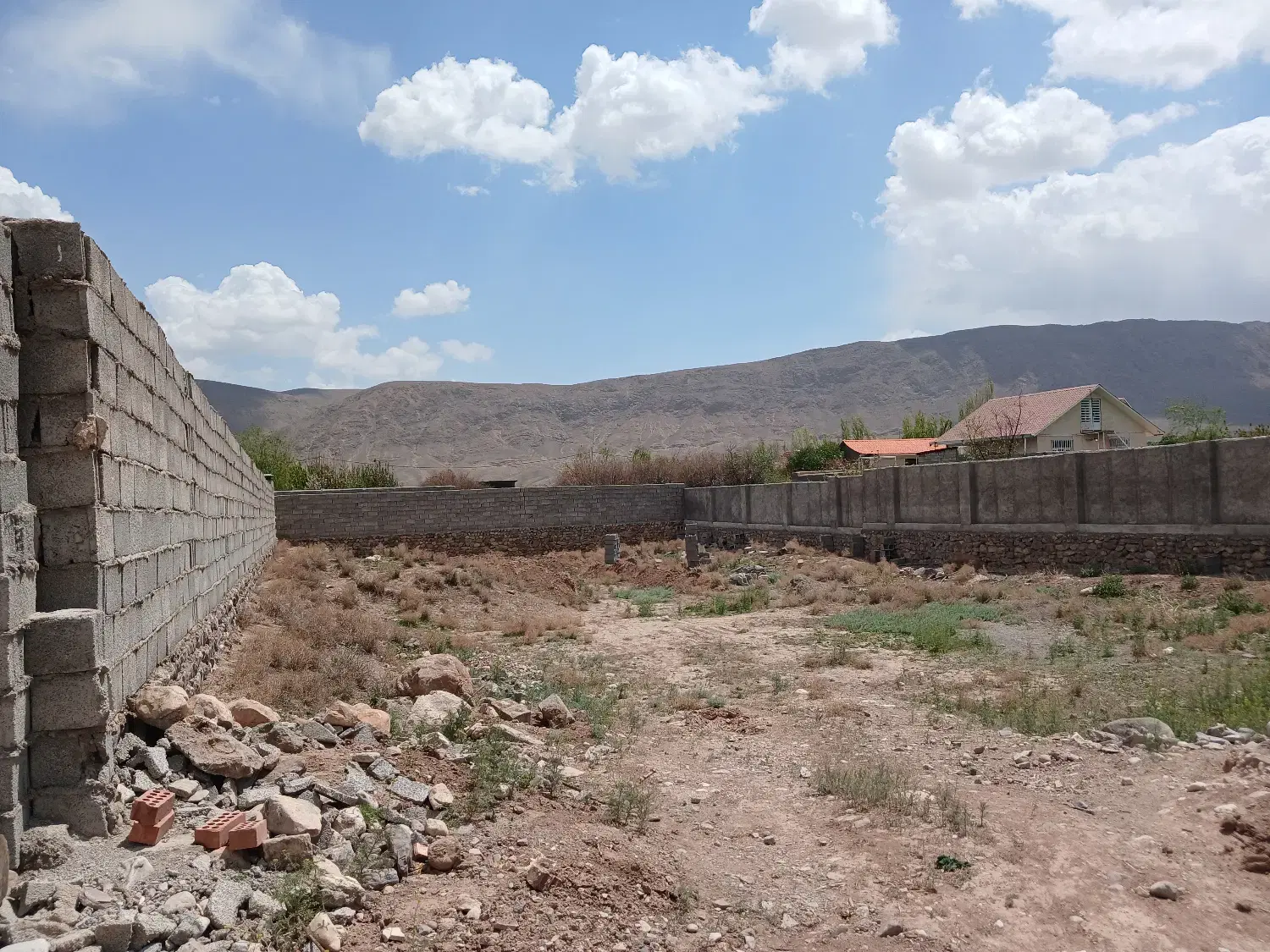 زمین کوهپایه