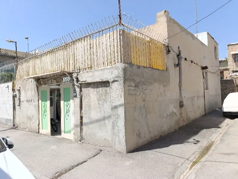 خانه در دوازده متری خیام