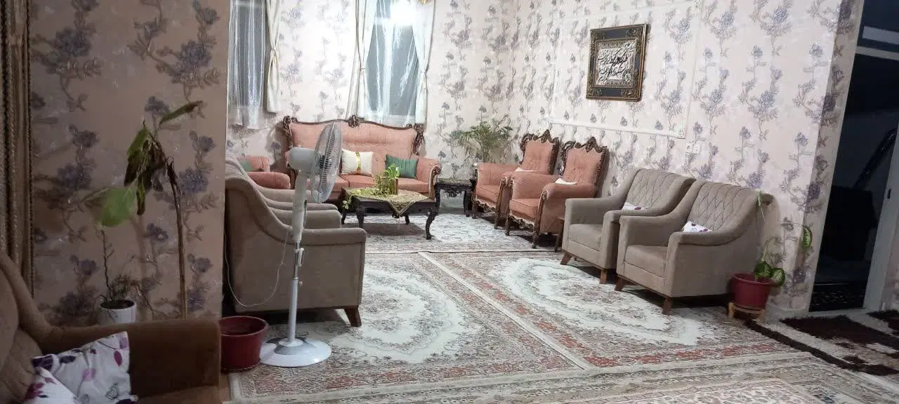 اجاره ویلایی طبقه بالا خیابان شهدا غربی