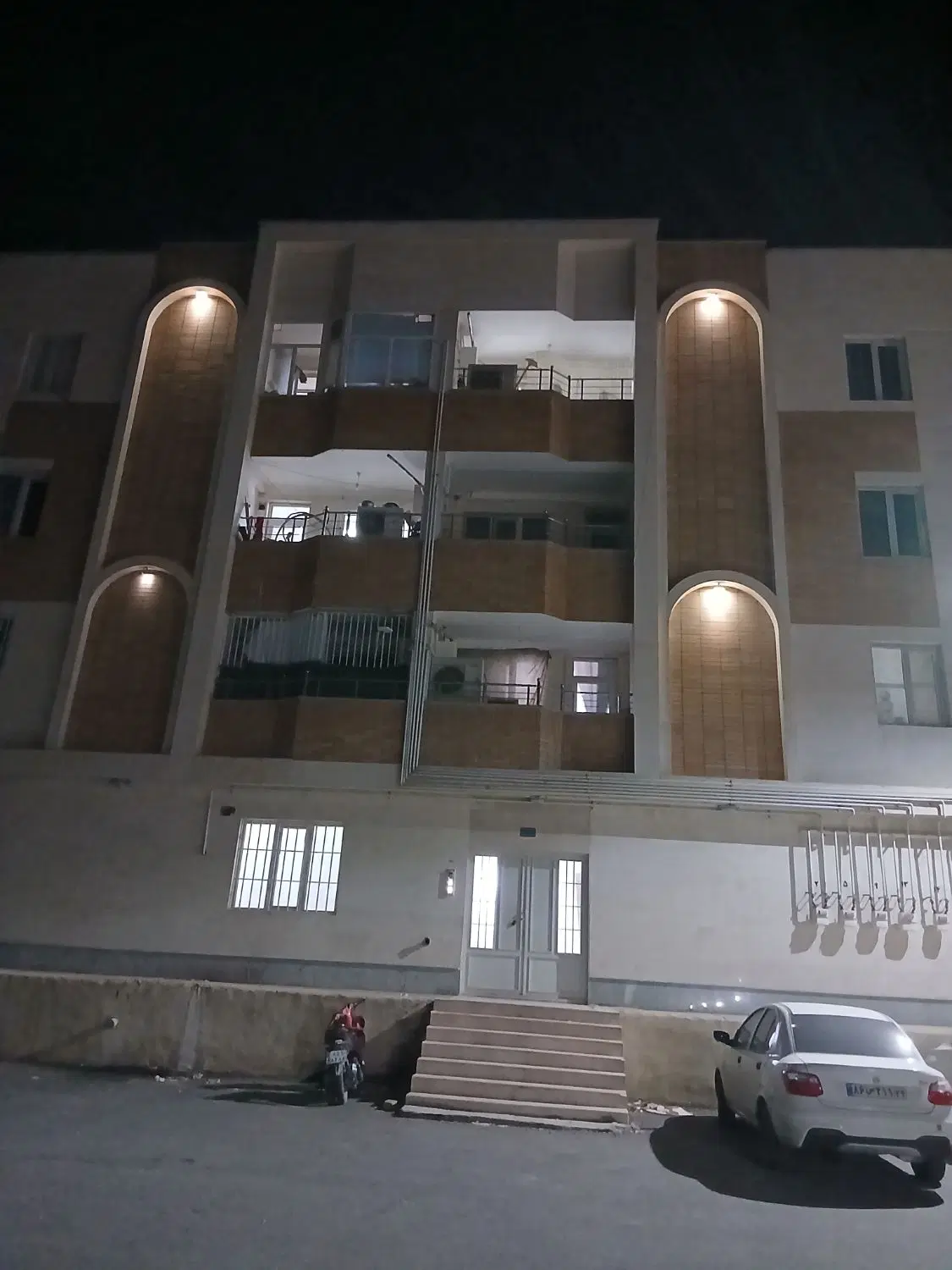 ۷۰ متری فول امکانات.بهترین لوکیشن مهرشهر
