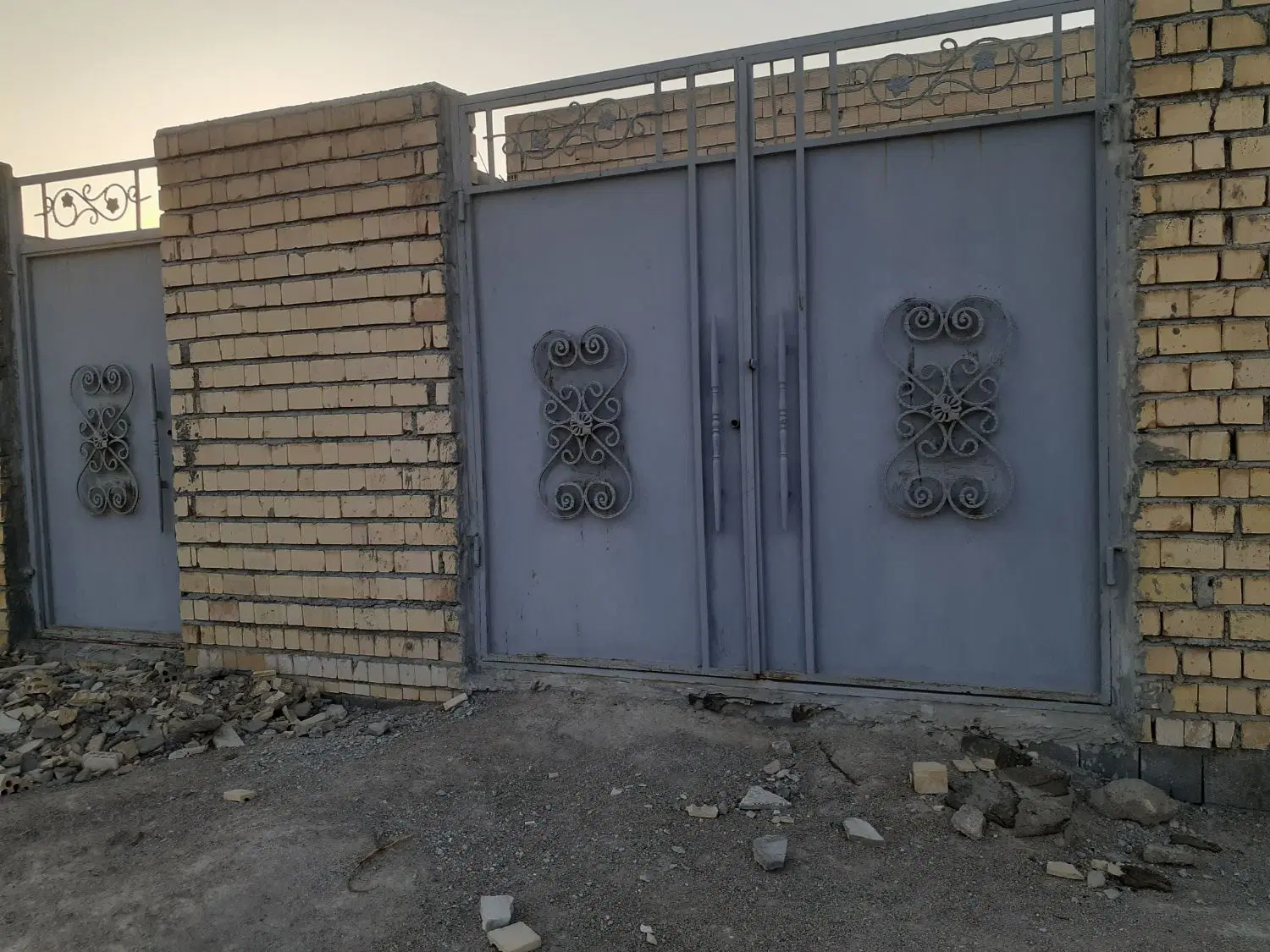 خانه ویلایی نوساز نیمه کاره