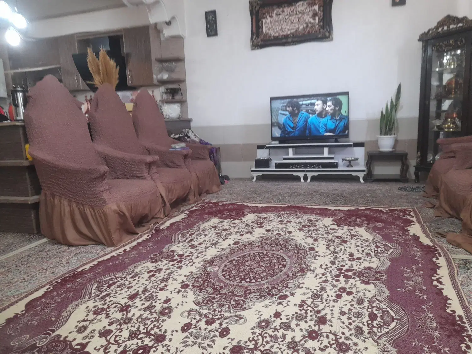 خانه دو طبقه حسین اباد خان