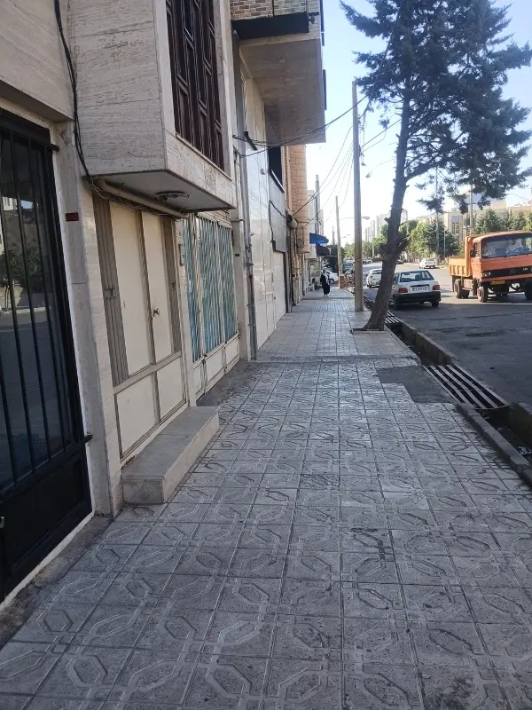 مغازه اراضی  پایین کوه