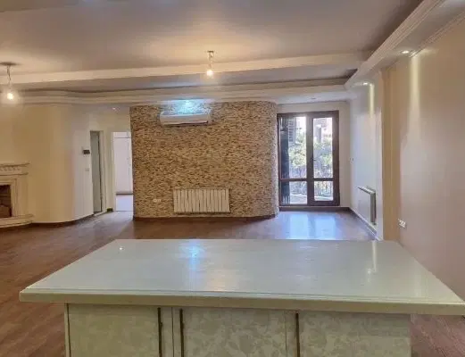 خانه ویلای بسیار موقعیت خوب