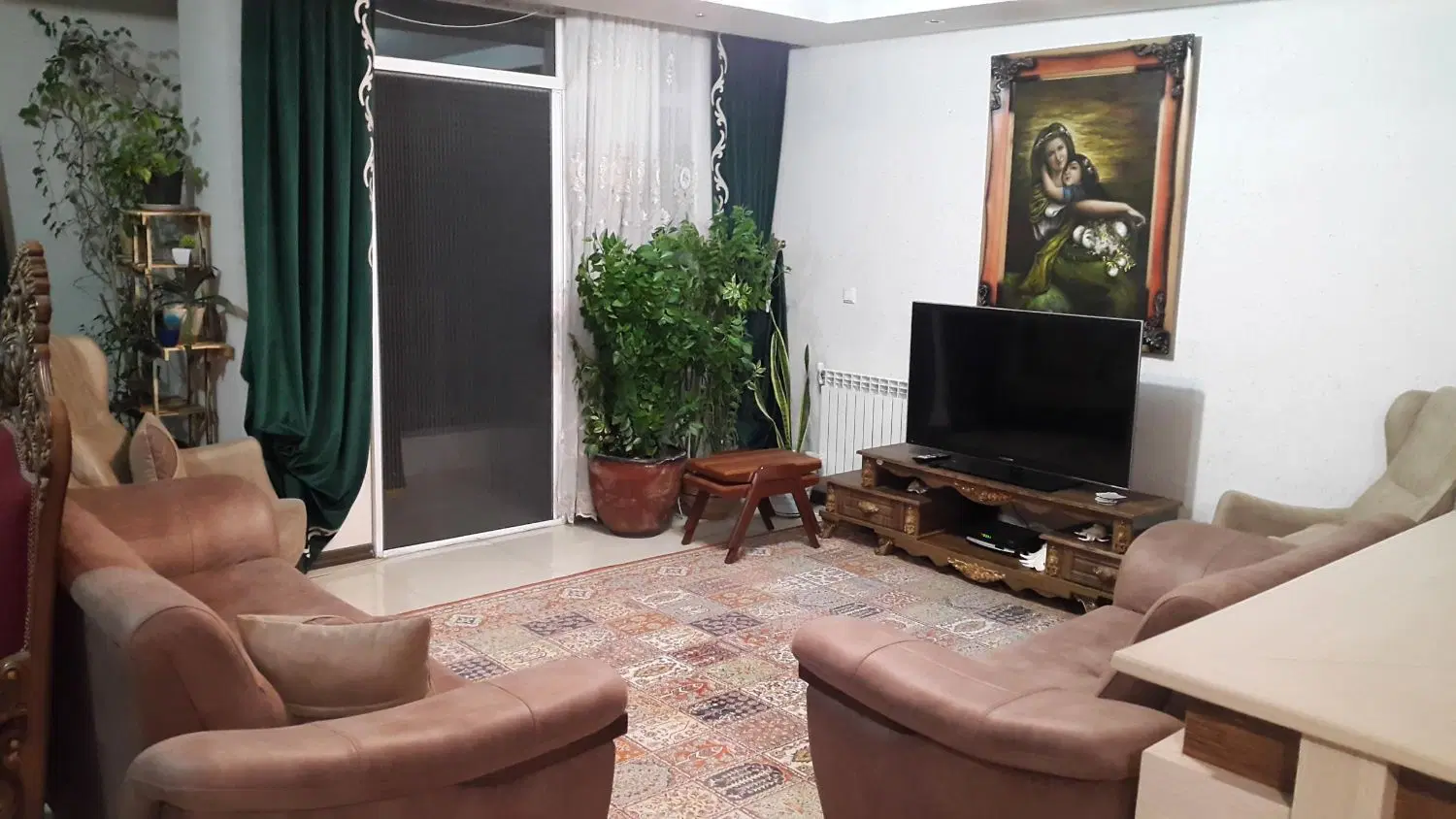 آپارتمان سه خواب سه طرف نور