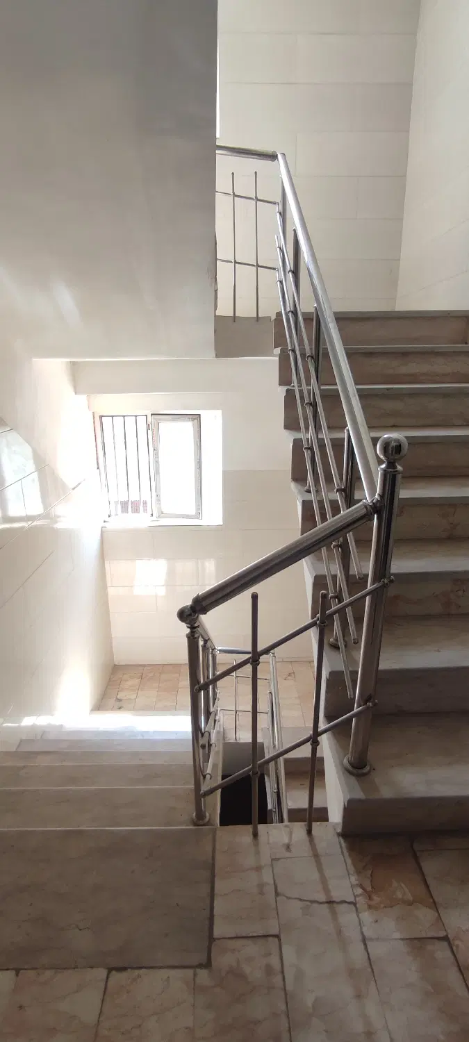 ۷۷ متر دوخواب . شهرک یاس شمالی . تحویل فوری