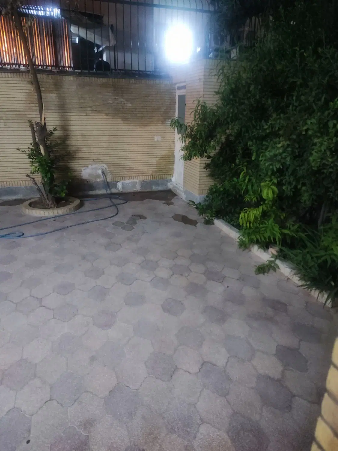 ویلایی 200متری 3خواب تمیزدربست کامل  میدان پارسه