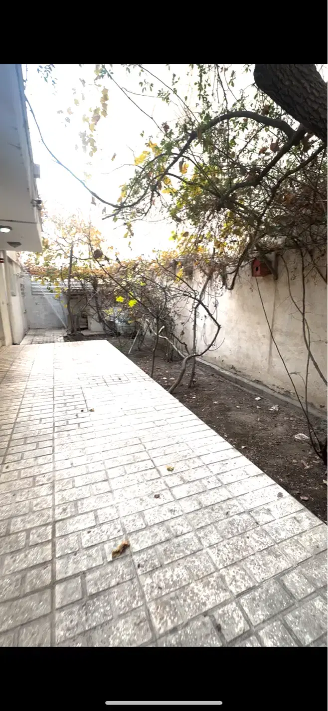 رهن ۴۰۰ متر ویلایی مناسب زندگی و اموزشگاه و مطب