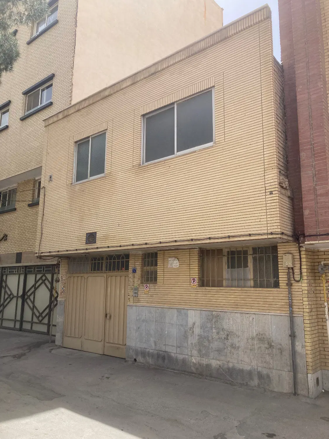 منزل دربست دو طبقه