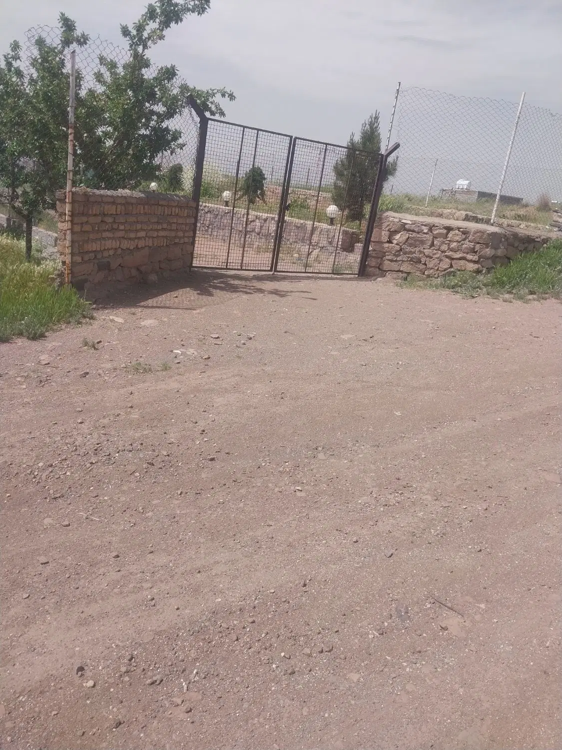 باغ امامزاده اباذر