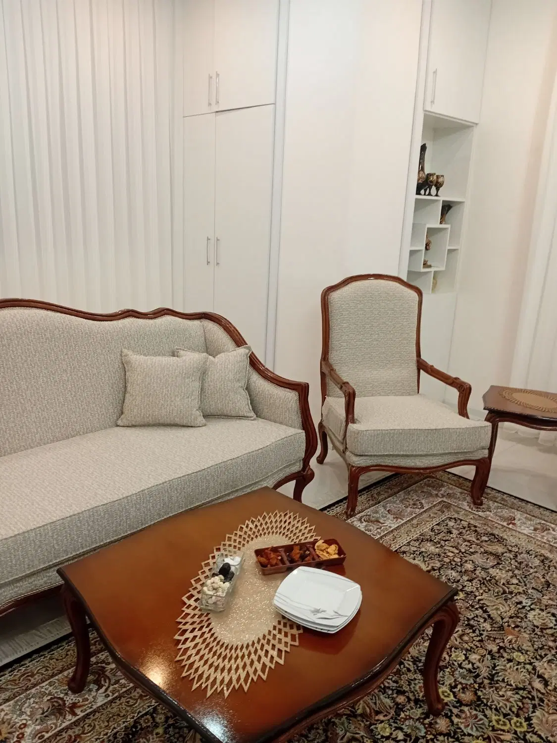 آپارتمان فیروزه تک واحدی