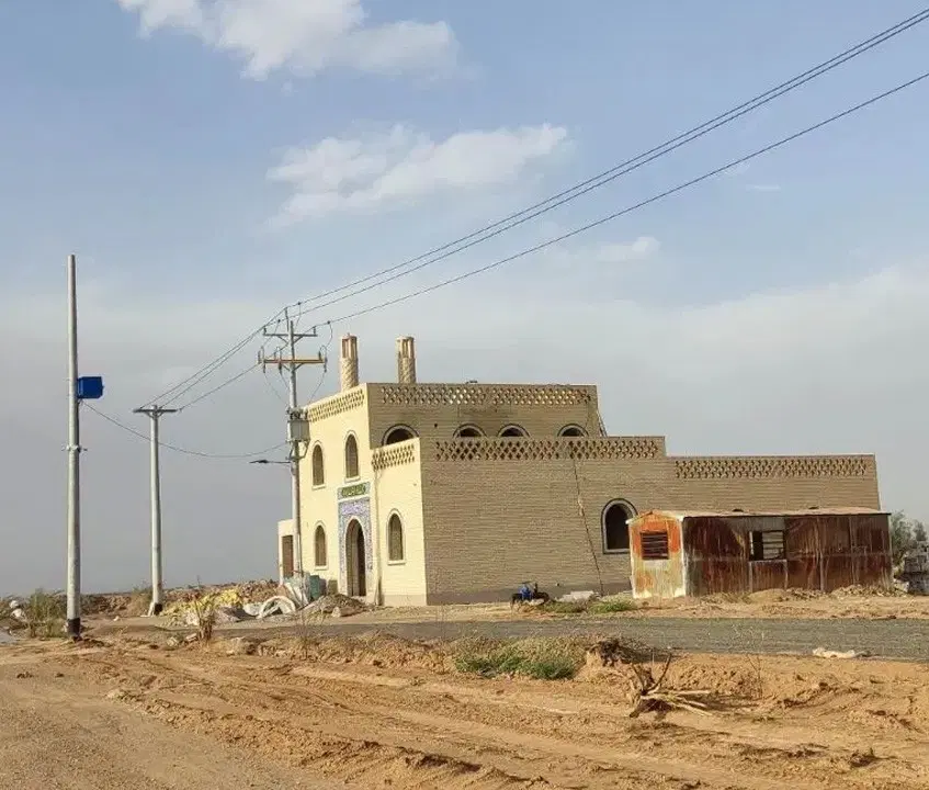 زمین باغشهر میلشبار اردکان به قیمت موکت