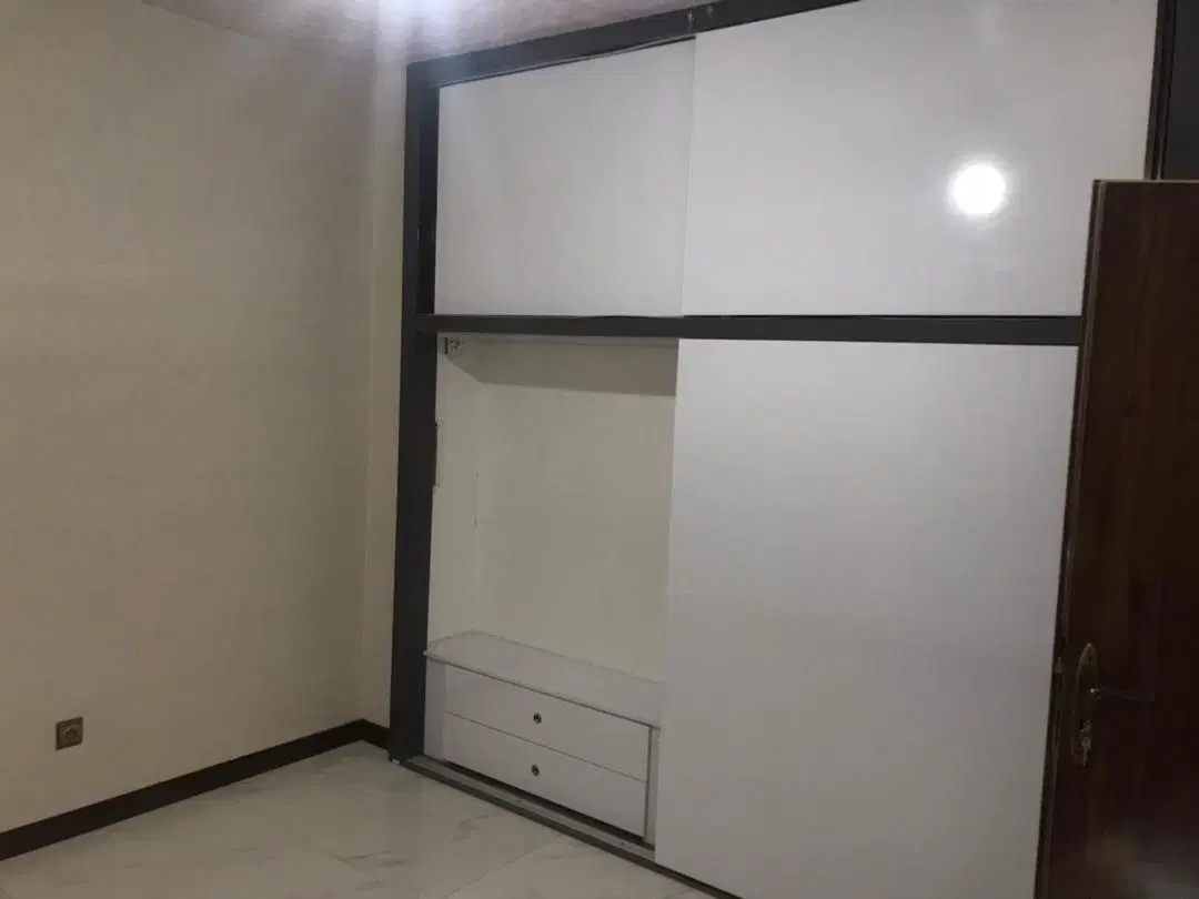 طبقه دوم جنوبی  آسانسور دار شهرک سیمرغ