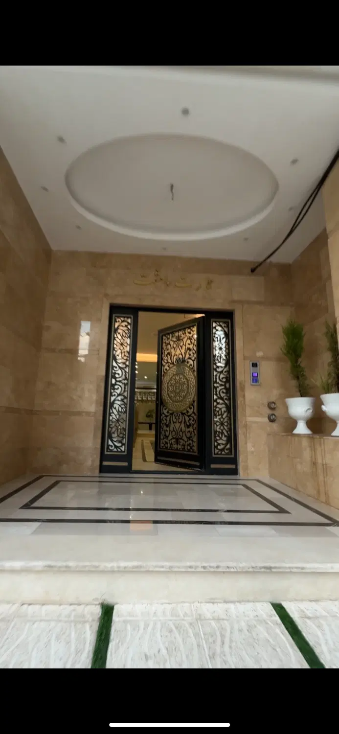 ۱۶۱متر جنوبی