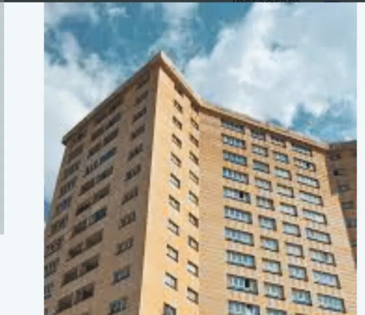 برج تندیس ۲۱۰متری