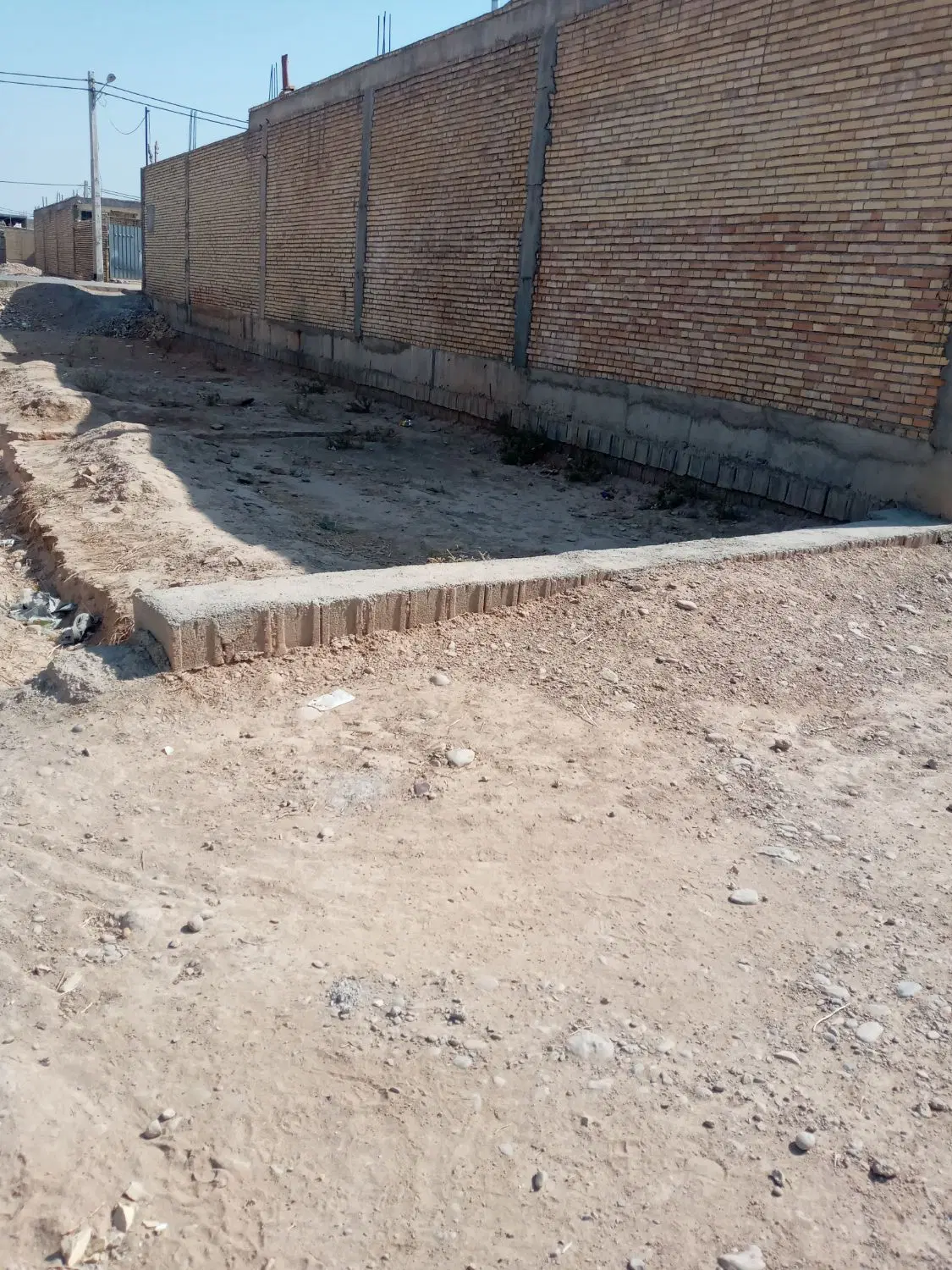 زمین سرسرباز سیامنصور