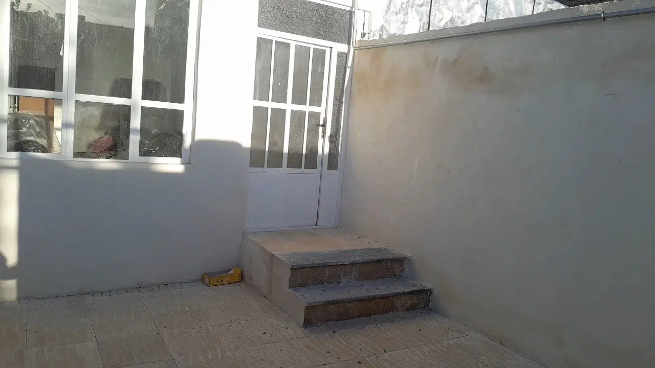 خانه مسکونی نو ساز