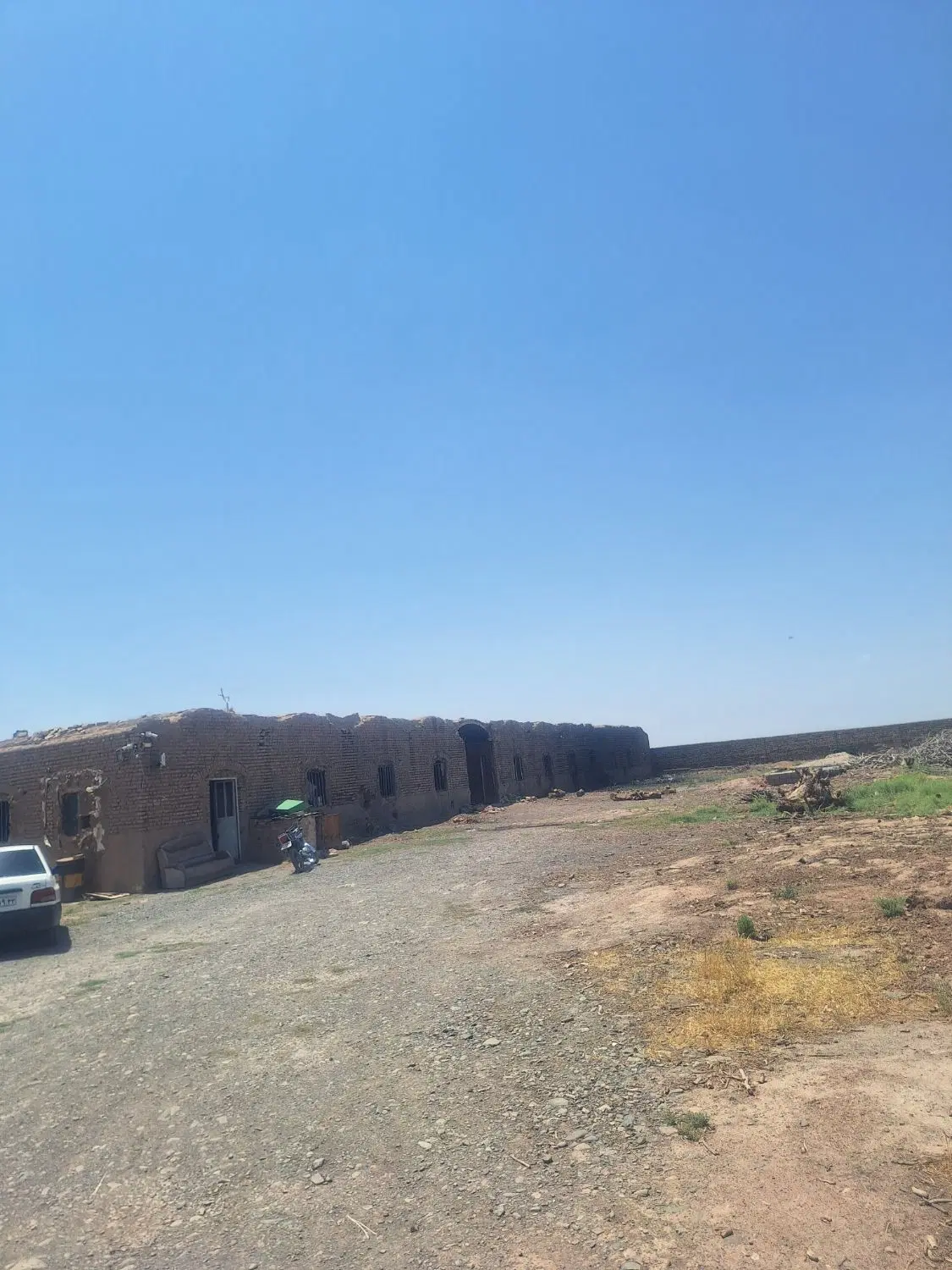 سالن ۶۰۰ متری