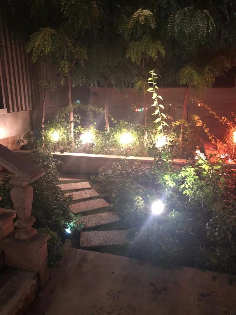 * آپارتمان ۱۲۰ متری در فرشته *
