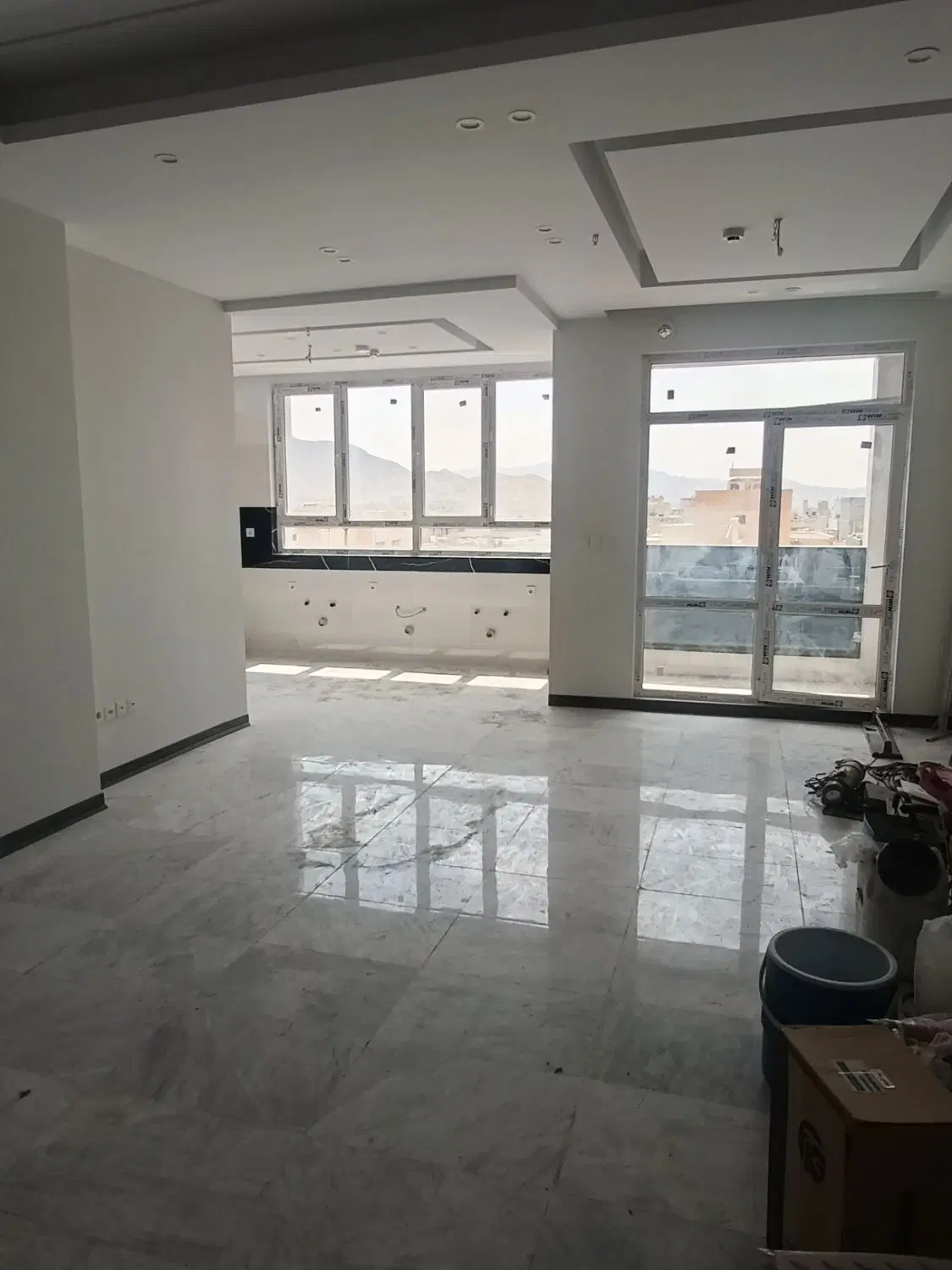 آپارتمان ۹۰ متری دو خواب تهران نو