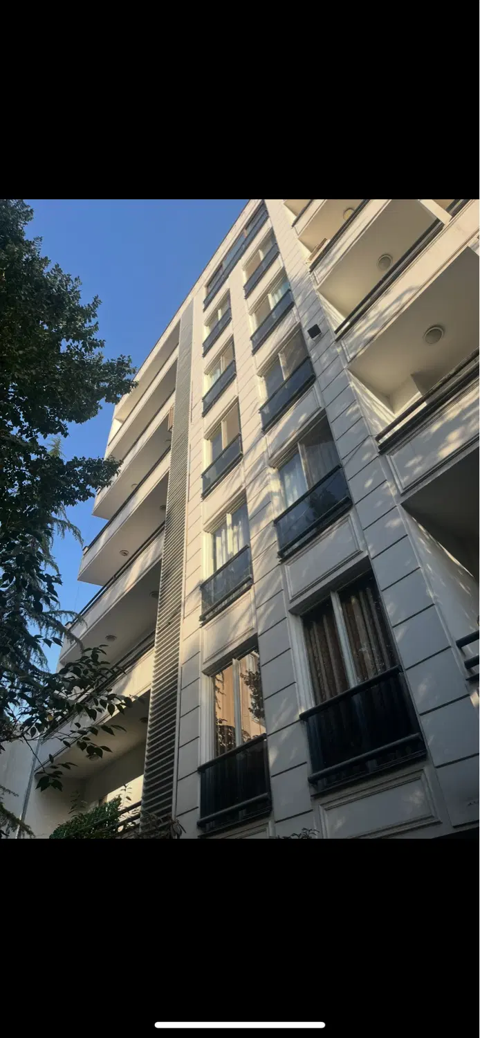 دیباجی جنوبی ۱۷۸ متر۲ جهت نور(اکازیون)