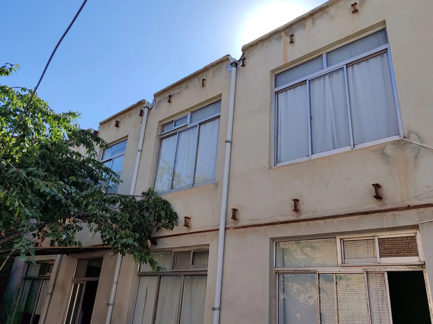 فروش حیاط مسکونی