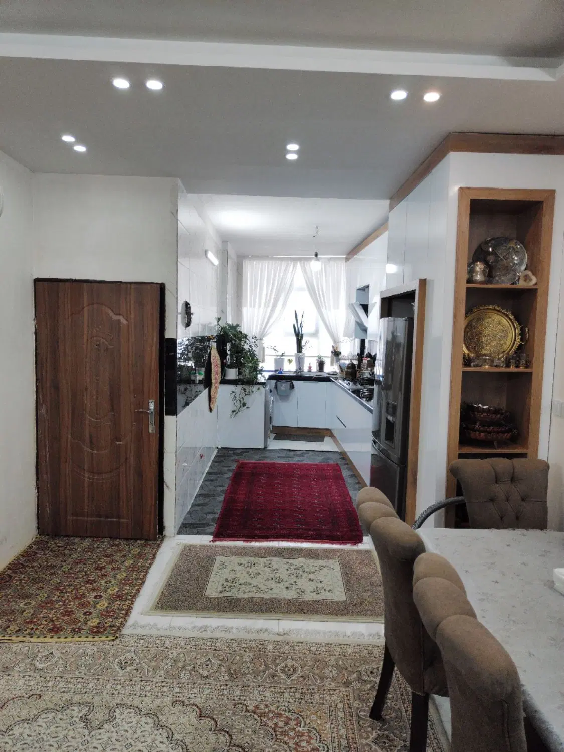 فروش آپارتمان 110متری واقع در توس 63