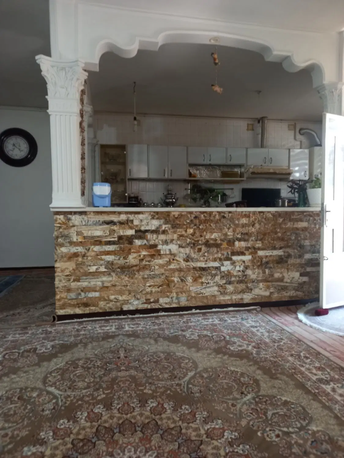 واحدمسکونی۱۶۰متردونبش خیایان اصلی
