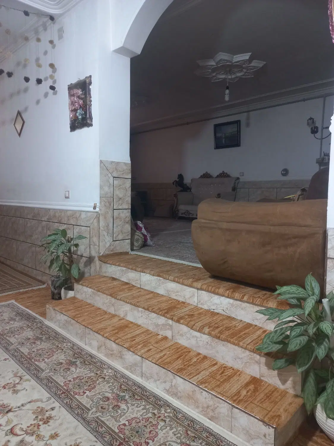 اجاره واحد هم کف شرف آباد  دوخواب