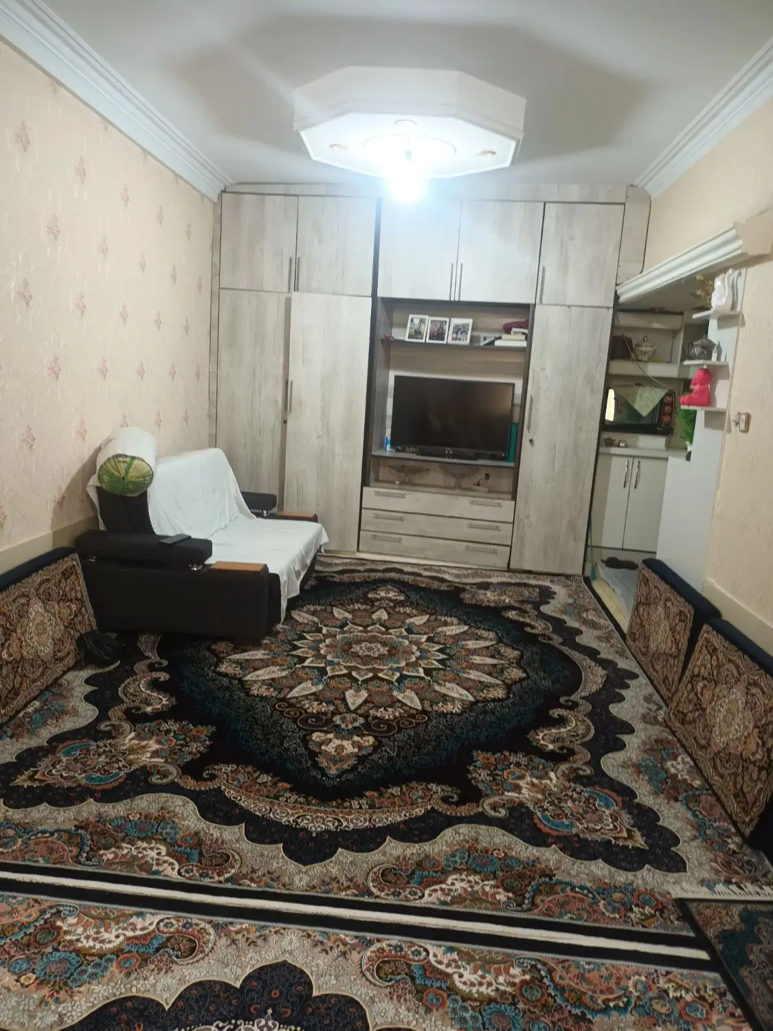 خانه ی مسکونی  ویلایی