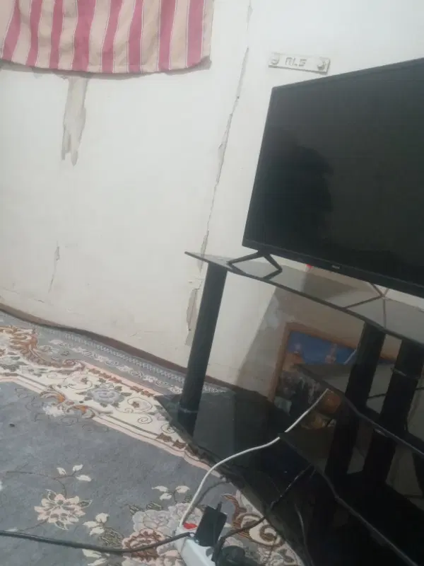 فروش حیاط ۶۵۰متری بادستگاه خونه چهار اتاقه