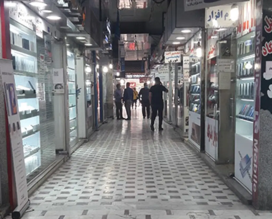 مغازه ۹ متری