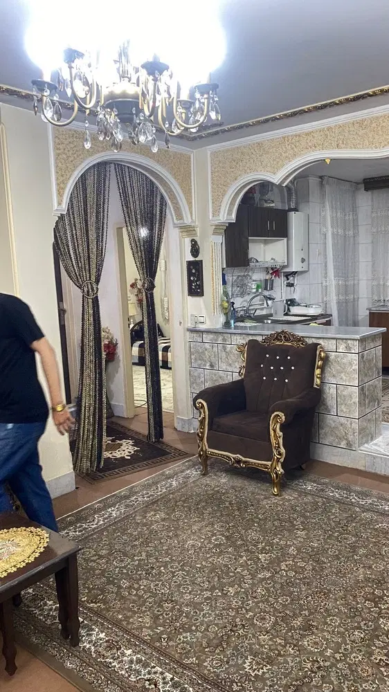 واحد ۸۲ متری خوش نقشه